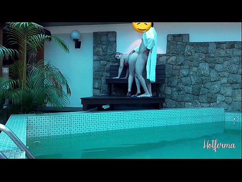 ❤️ Boss lädt Dienstmädchen zum Pool ein, kann aber einem heißen Sex nicht widerstehen ❌ Fucking video bei uns ❌